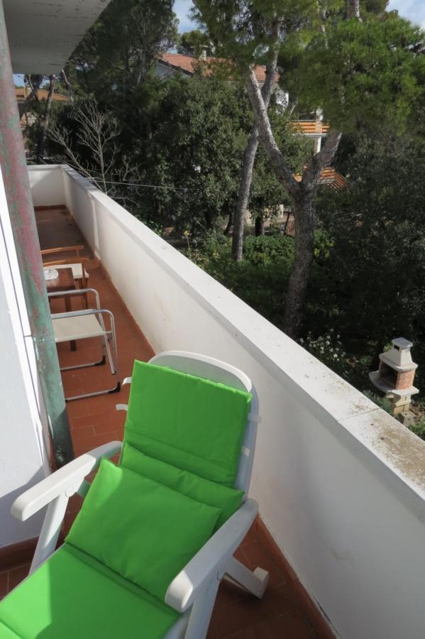 Bellavista Beachfront Apartments Quercianella Esterno foto